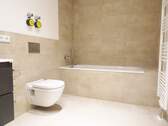 Bad mit Wanne - 