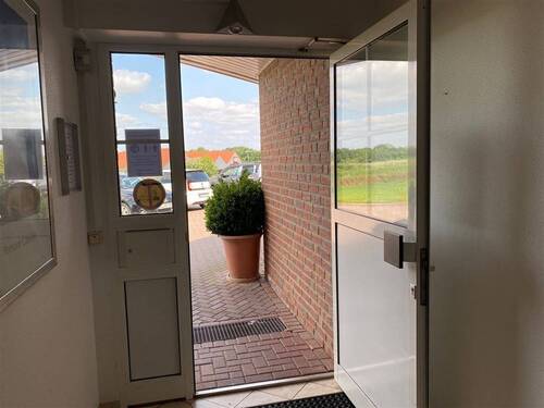 Zugang barrierefrei über die Hinterauffahrt - 5 Zimmer Büro zur Miete in Rosengarten