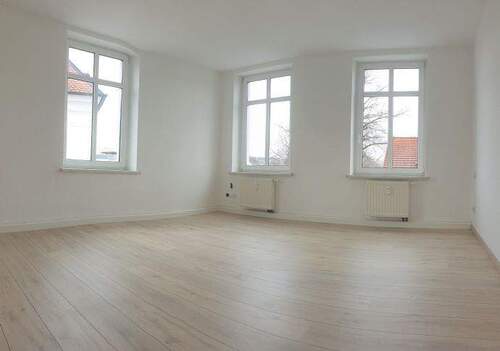 Schlafzimmer - Mit Garten, Wintergarten, Stellplatz, Bad mit Fenster und tolle Hausgemeinschaft - Wunschlos glücklich Wohnen!