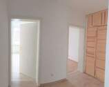 Flur mit Einbauschrank - 