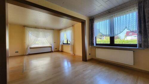 Wohnzimmer im EG - 