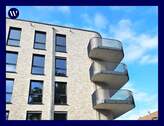 Balkonansicht - Erstbezug: Helle 3 Zimmer mit Balkon, Einbauküche, Echtholz-Parkett, Bad mit Walk-In-Dusche, Aufzug