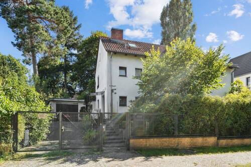 Straßenansicht 60er Jahre Haus - 