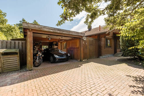 Garage - 