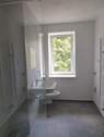 Badezimmer - Kernsanierte, moderne Wohnung im Grünen sucht neue Familie! WG geeigent für 3 Personen!