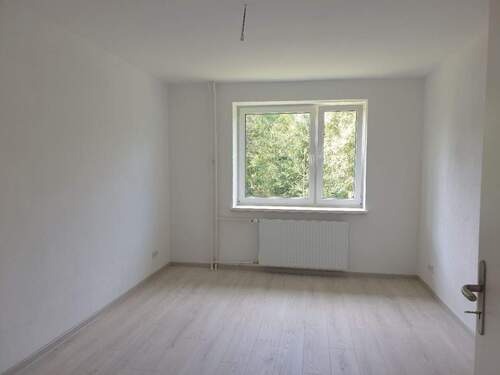 Zimmer 3 - 