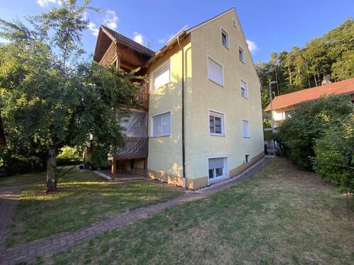 Blick aus dem Garten - 5 Zimmer Etagenwohnung zum Kaufen in Gößweinstein