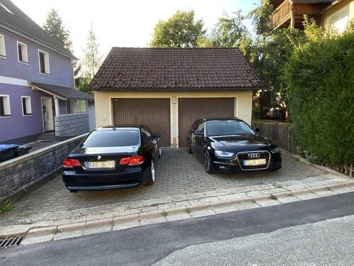 Garage gesamt - 5 Zimmer Etagenwohnung in Gößweinstein