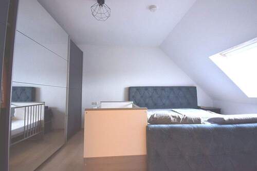 Zimmer 2 - 