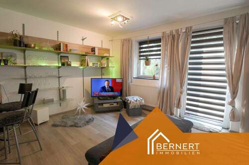 Wohnzimmer EG rechts - 