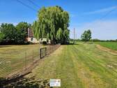 Blick zum Haus.jpg - 5 Zimmer Bauernhaus, Landhaus zum Kaufen in Medow