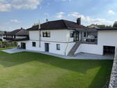 Bild 1 - Platz für die ganze Familie - freistehendes Einfamilienhaus mit Terrasse & großem Garten