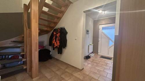 Erdgeschoss Treppenaufgang - 