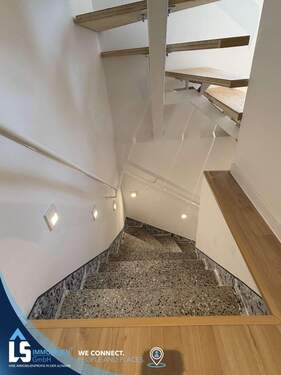 EG Treppenhaus in den keller - Doppelhaushälfte mit 105,00 m&sup2; in Havelberg zum Kaufen