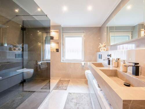 Badezimmer OG - Doppelhaushälfte mit 153,30 m&sup2; in Greifenberg zum Kaufen