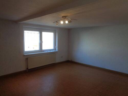 Ein Zimmer EG - 8 Zimmer Einfamilienhaus zum Kaufen in Freudenberg