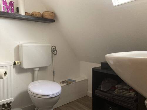 WC - 