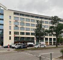 Privater Büroraum ganz auf Ihre individuellen Unternehmensbedürfnisse angepasst in Regus Stuttgart City Plaza