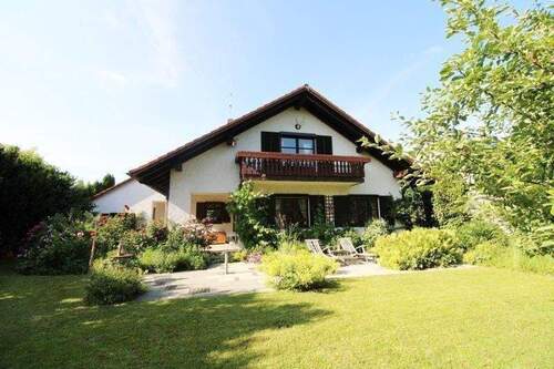 Außenansicht - Exklusives Einfamilienhaus in begehrter 1a-Lage von Stadtbergen