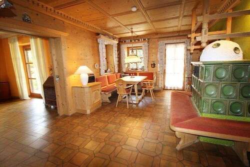 Essbereich - 7 Zimmer Mehrfamilienhaus, Wohnhaus in Stadtbergen