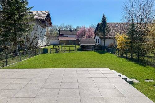 Terrasse & Garten - Erstbezug: Hochmoderne (Energieausweis A+) DHH mit Traumgrundstück und 4 Stellplätzen!