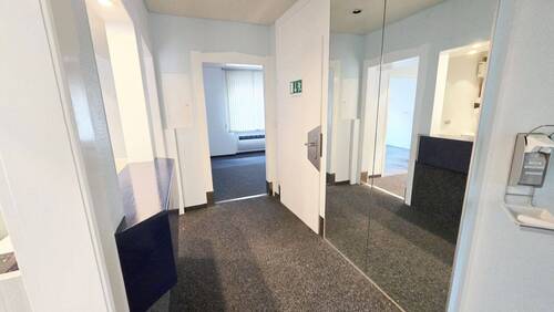 Flur - Büro zur Miete in Stuttgart