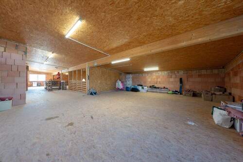 Lagerhalle - 