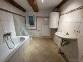 Badezimmer - Einfamilienhaus mit 109,00 m² in Eggenfelden zur Miete