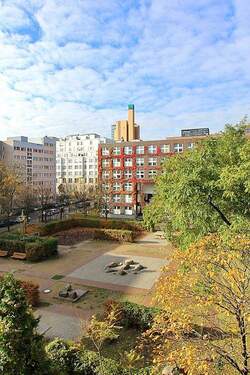 Herbstlicher Ausblick aus der Wohnung Richtung Potsdamer Platz - 2 Zimmer Etagenwohnung zur Miete in Berlin