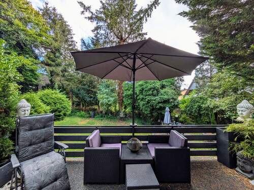 Balkon am Wohnzimmer - 3 Zimmer Mehrfamilienhaus, Wohnhaus in Freudenburg