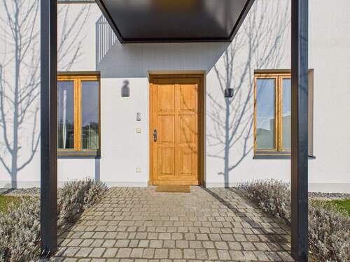 Eingang_ - Einfamilienhaus mit 165,00 m&sup2; in Altfraunhofen zum Kaufen