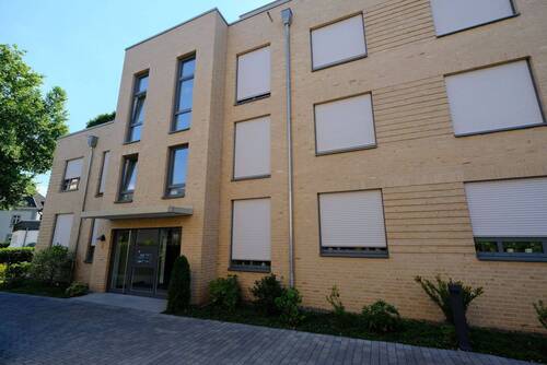 Eingangsseite - 3 Zimmer Etagenwohnung zur Miete in Mettmann