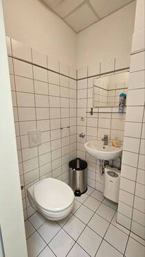 WC - 