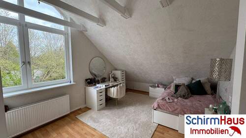Schlafzimmer 2 OG - 