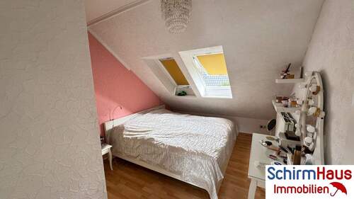 Schlafzimmer 1 OG - 