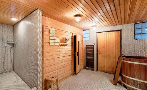 Wellnessbereich im UG - 