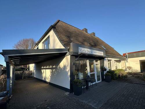 Außenansicht - Vielseitige Wohn- und Gewerbeimmobilie mit großem Grundstück in Kaltenkirchen