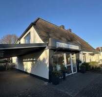 Vielseitige Wohn- und Gewerbeimmobilie mit großem Grundstück in Kaltenkirchen