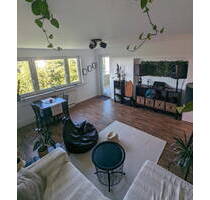 sanierte 3-Zimmerwohnung mit sonnigem West-Balkon & Stellplatzmöglichkeit?? - Gravenbruch