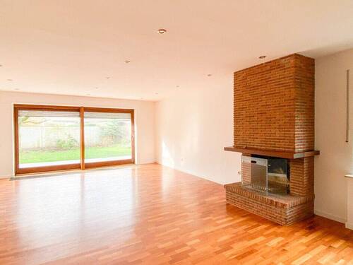 Kamin im Wohnzimmer - Einfamilienhaus mit 203,00 m&sup2; in Geldern zur Miete