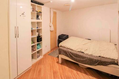 Schlafzimmer - 2 Zimmer Etagenwohnung in Hürth