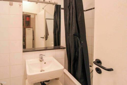 Badezimmer - Etagenwohnung mit 48,00 m&sup2; in Hürth zum Kaufen