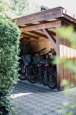 Fahrrad Häuschen - 