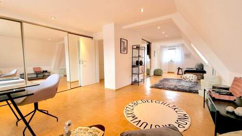 DG-großes Zimmer-Teilbar - 