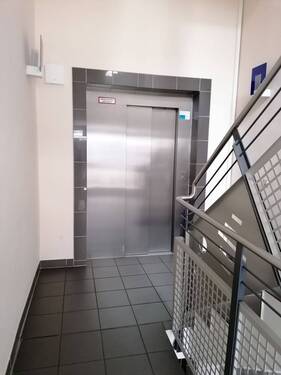 Aufzug.jpg - 