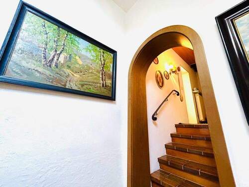 Der Treppenaufgang zu Ihrem hinteren Haus(teil) - 