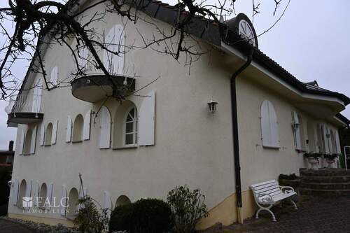Haus, Seitenansicht - 1 Zimmer Mehrfamilienhaus, Wohnhaus in Marktheidenfeld