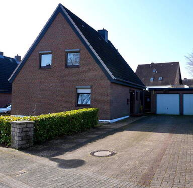 Bild 2 - 5 Zimmer Einfamilienhaus zum Kaufen in Bad Malente