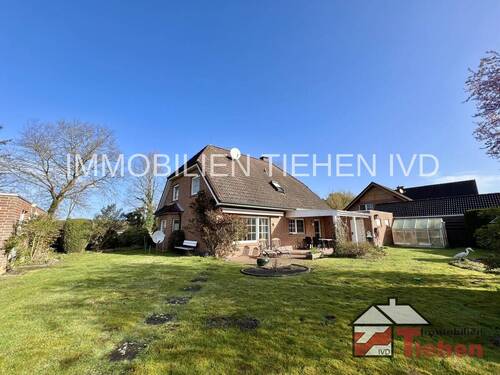 5 - Trautes Heim - Glück allein! Landhaus mit zwei Garagen in ruhiger Lage PROVISIONSFREI!