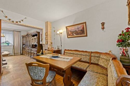 Wohnzimmer - Doppelhaushälfte mit 93,00 m&sup2; in Bedburg zum Kaufen